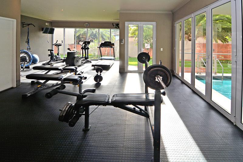 To Let 4 Bedroom Property for Rent in Bryanston Gauteng