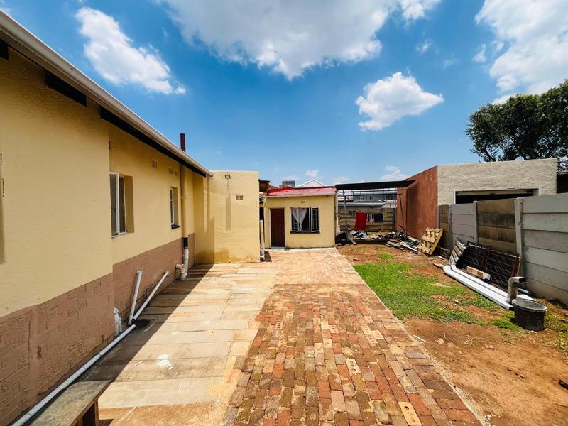 To Let 4 Bedroom Property for Rent in Dinwiddie Gauteng