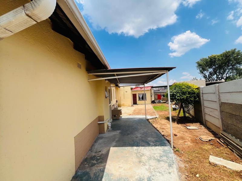 To Let 4 Bedroom Property for Rent in Dinwiddie Gauteng