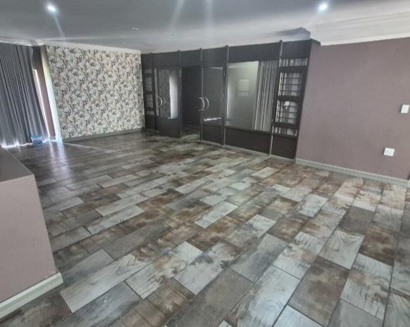 6 Bedroom Property for Sale in Boksburg Gauteng