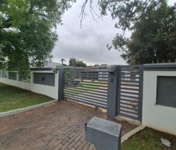 6 Bedroom Property for Sale in Boksburg Gauteng