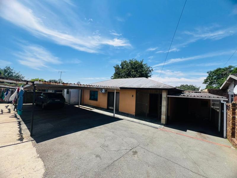 7 Bedroom Property for Sale in Primrose Gauteng