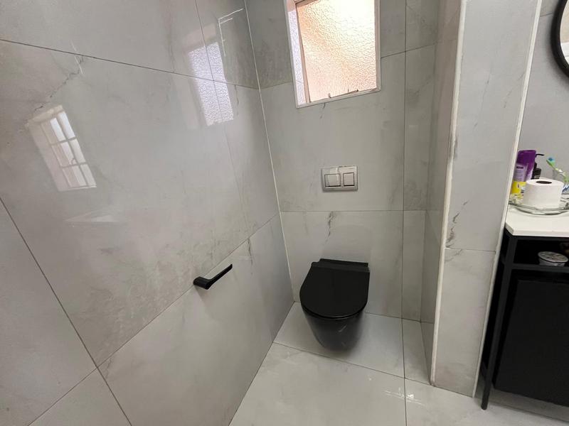 5 Bedroom Property for Sale in Webber Gauteng