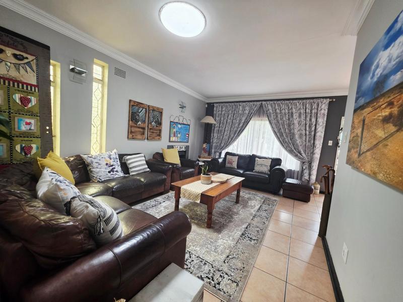 3 Bedroom Property for Sale in Edleen Gauteng