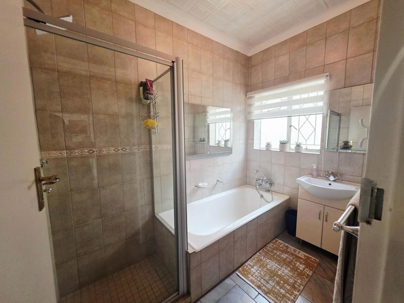 3 Bedroom Property for Sale in Edleen Gauteng