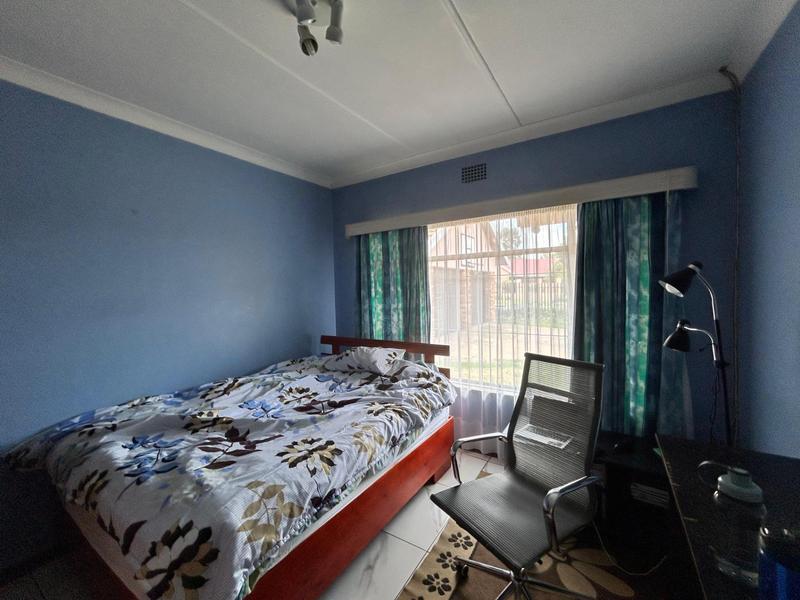 4 Bedroom Property for Sale in Selcourt Gauteng