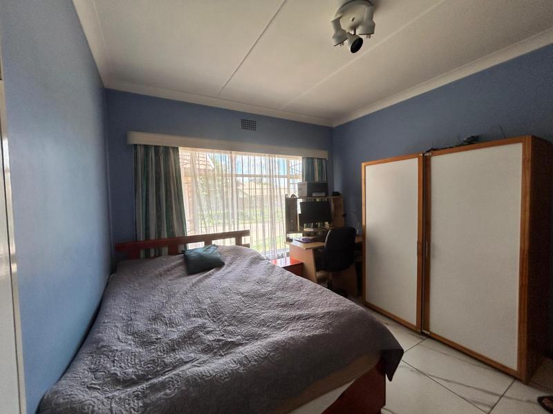 4 Bedroom Property for Sale in Selcourt Gauteng