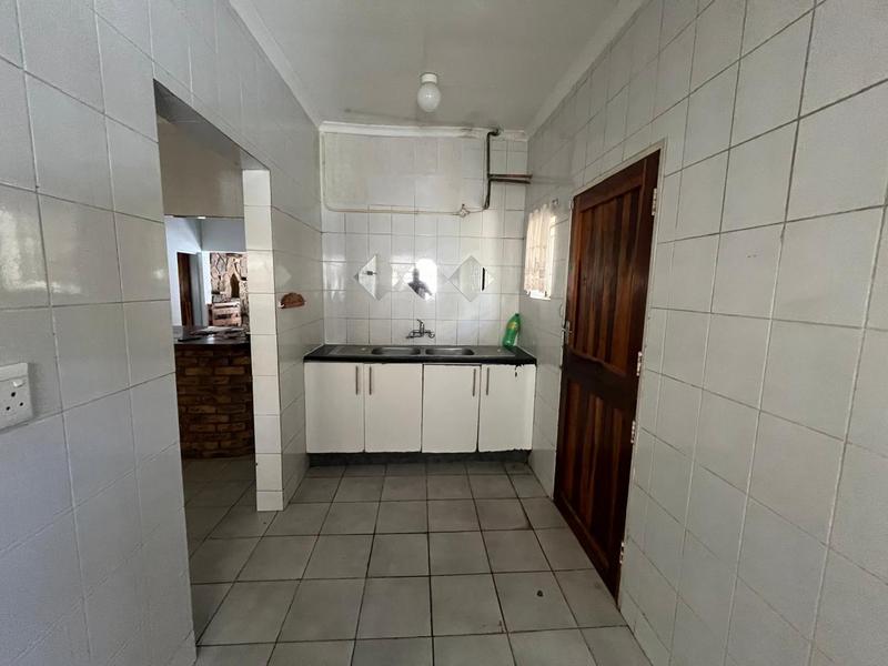 5 Bedroom Property for Sale in Alan Manor Gauteng