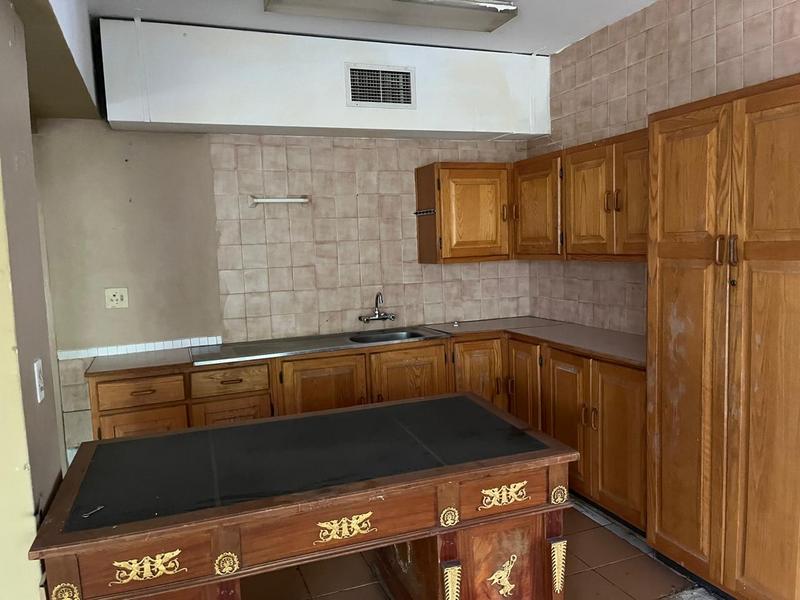 5 Bedroom Property for Sale in Alan Manor Gauteng