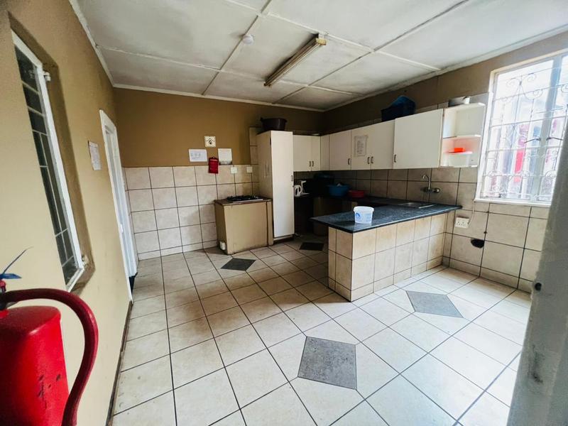 11 Bedroom Property for Sale in Brixton Gauteng