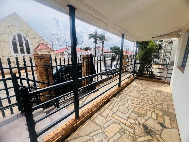 11 Bedroom Property for Sale in Brixton Gauteng