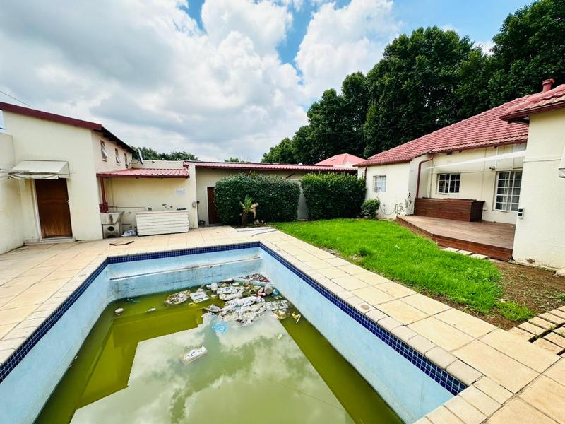 4 Bedroom Property for Sale in Kensington Gauteng