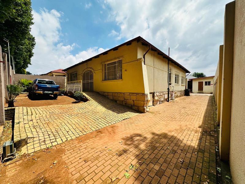 4 Bedroom Property for Sale in Kensington Gauteng