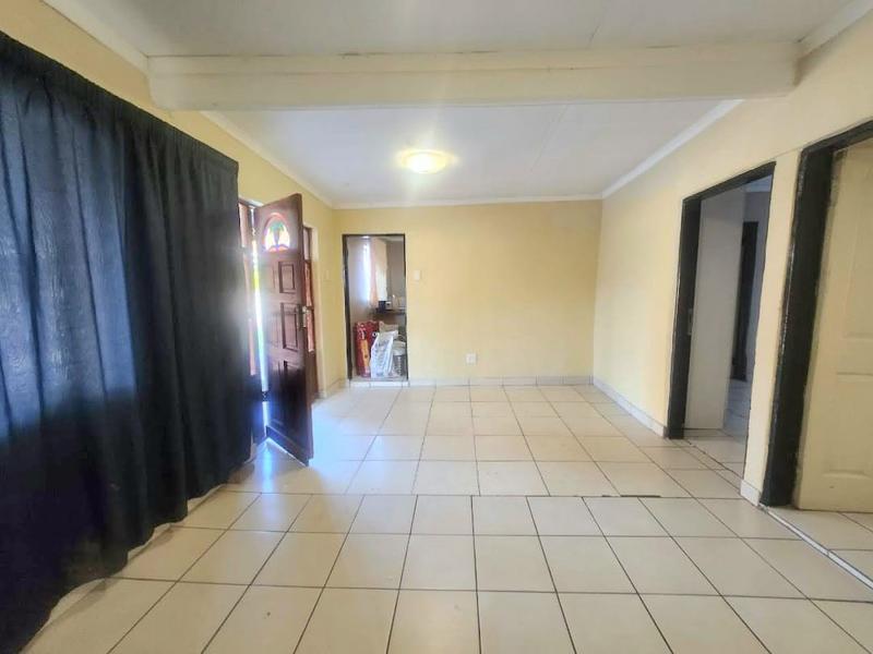 To Let 2 Bedroom Property for Rent in Pretoria Gardens Gauteng
