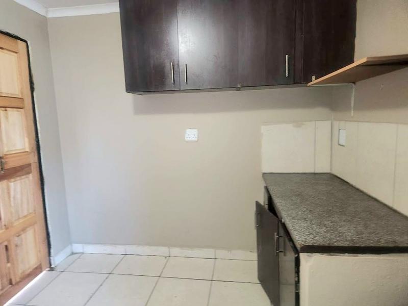 To Let 2 Bedroom Property for Rent in Pretoria Gardens Gauteng