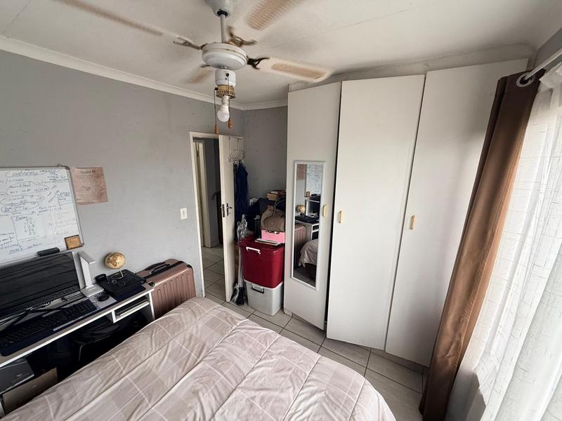 To Let 2 Bedroom Property for Rent in Glen Marais Gauteng