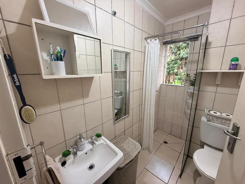 To Let 2 Bedroom Property for Rent in Glen Marais Gauteng