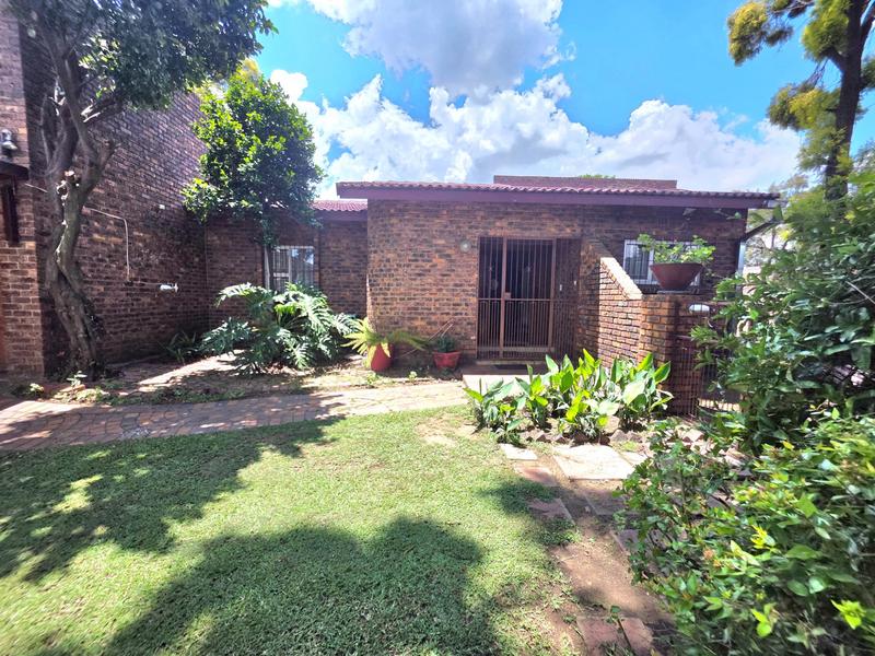 4 Bedroom Property for Sale in Sunward Park Gauteng