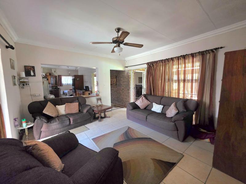 4 Bedroom Property for Sale in Sunward Park Gauteng