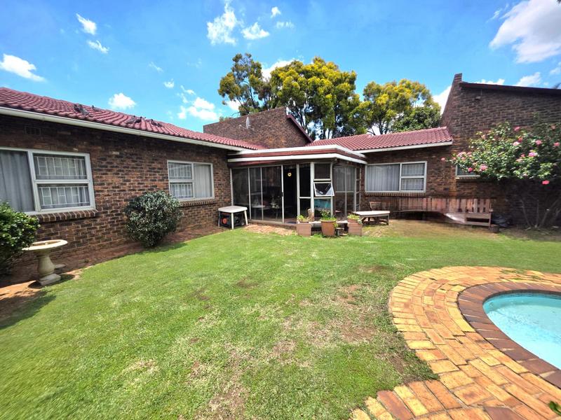 4 Bedroom Property for Sale in Sunward Park Gauteng