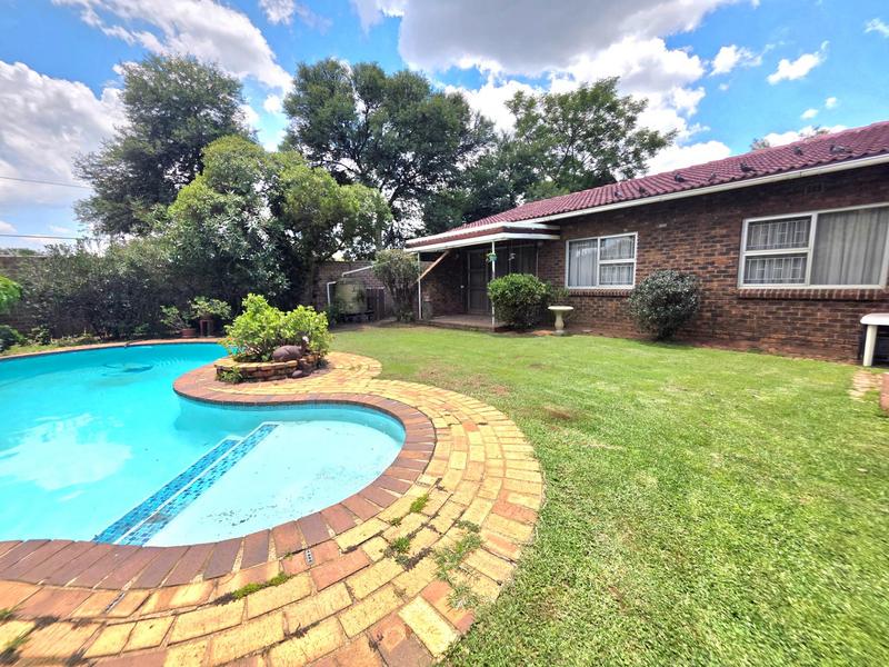 4 Bedroom Property for Sale in Sunward Park Gauteng