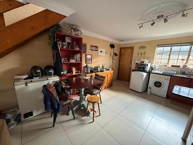 4 Bedroom Property for Sale in Sonneveld Gauteng