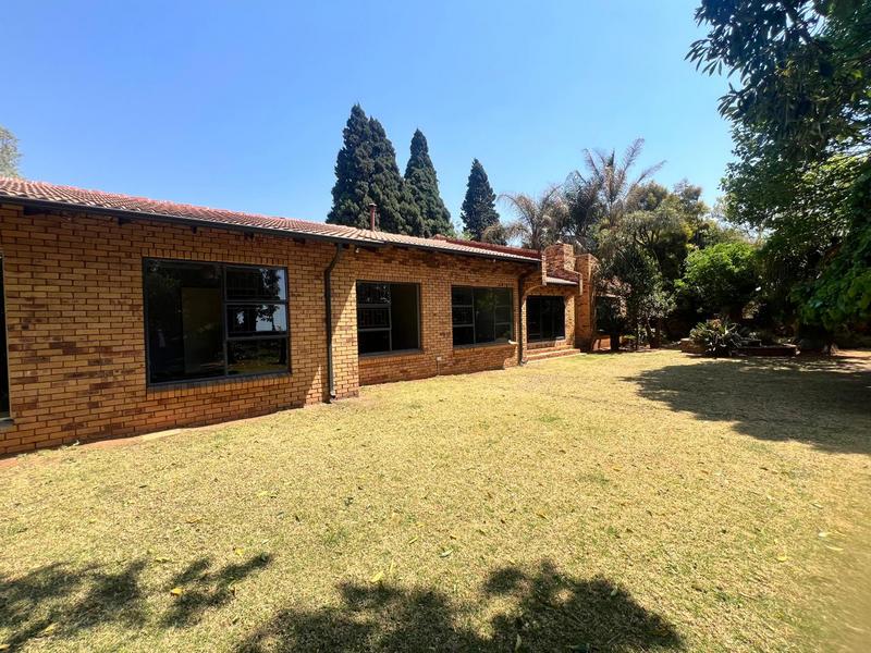 4 Bedroom Property for Sale in Sonneveld Gauteng