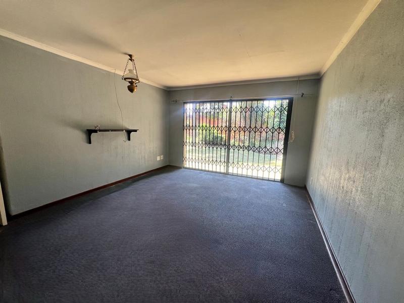 4 Bedroom Property for Sale in Sonneveld Gauteng