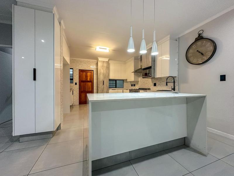 To Let 3 Bedroom Property for Rent in Parkhaven Gauteng