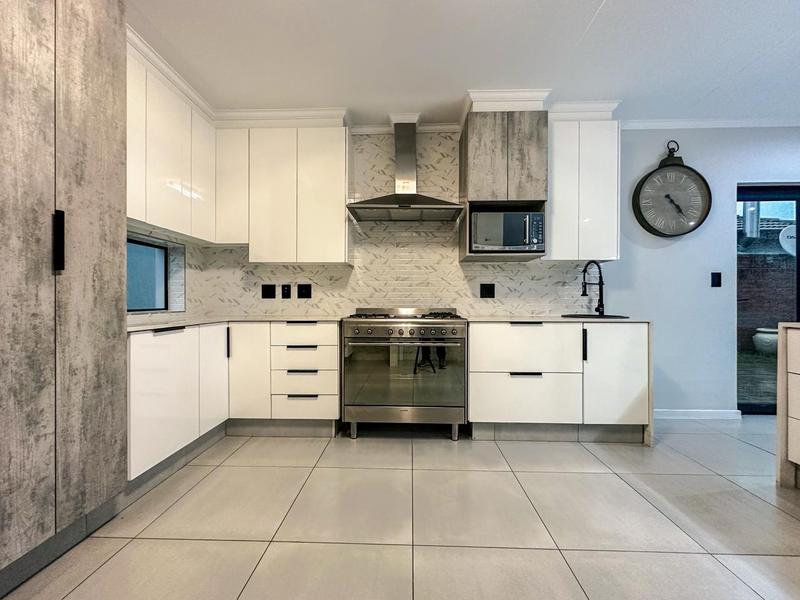 To Let 3 Bedroom Property for Rent in Parkhaven Gauteng