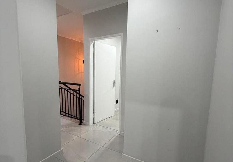 To Let 3 Bedroom Property for Rent in Parkhaven Gauteng