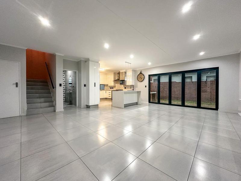 3 Bedroom Property for Sale in Parkhaven Gauteng