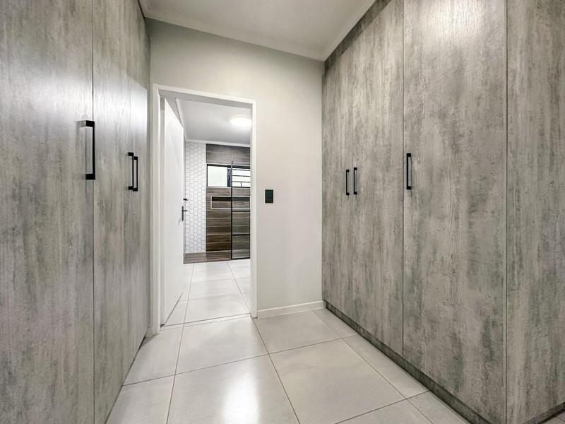 3 Bedroom Property for Sale in Parkhaven Gauteng