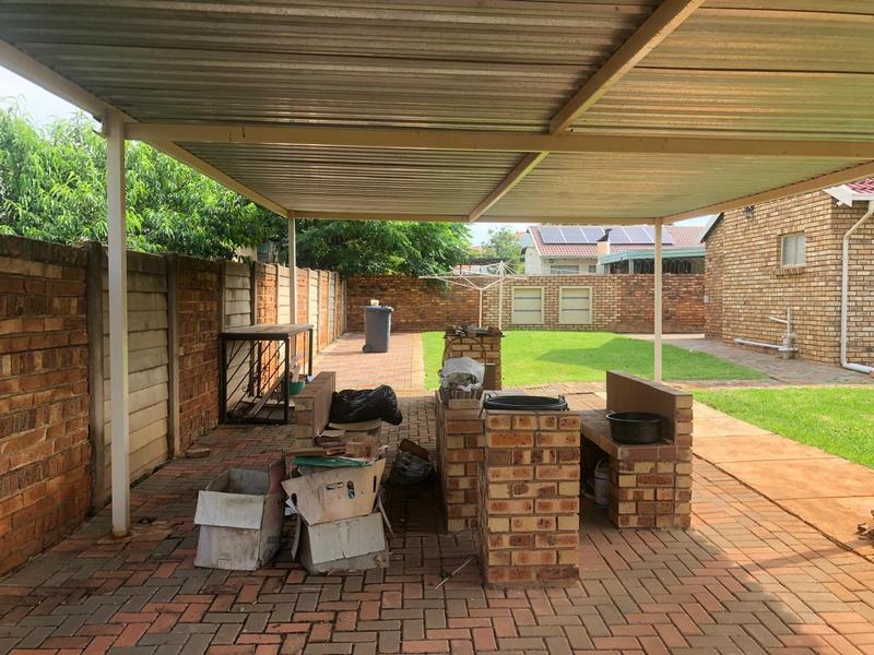 3 Bedroom Property for Sale in The Orchards Gauteng