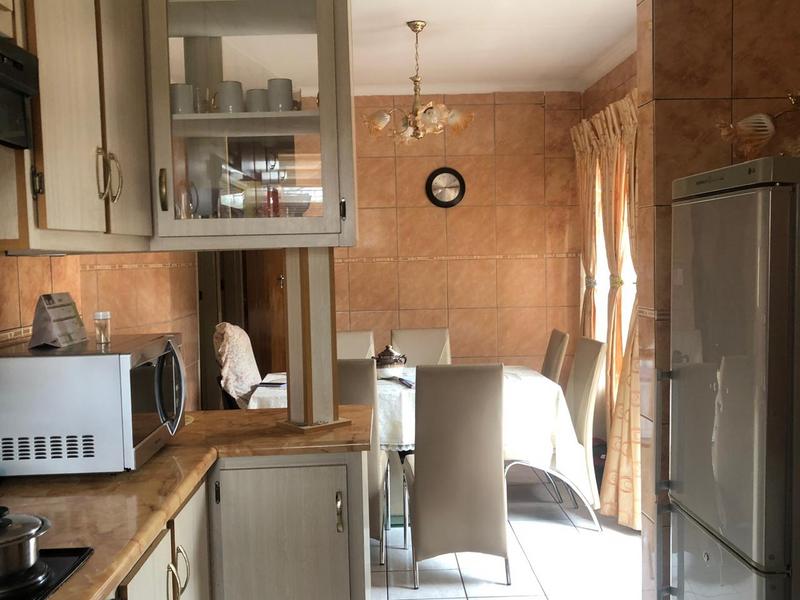 3 Bedroom Property for Sale in The Orchards Gauteng