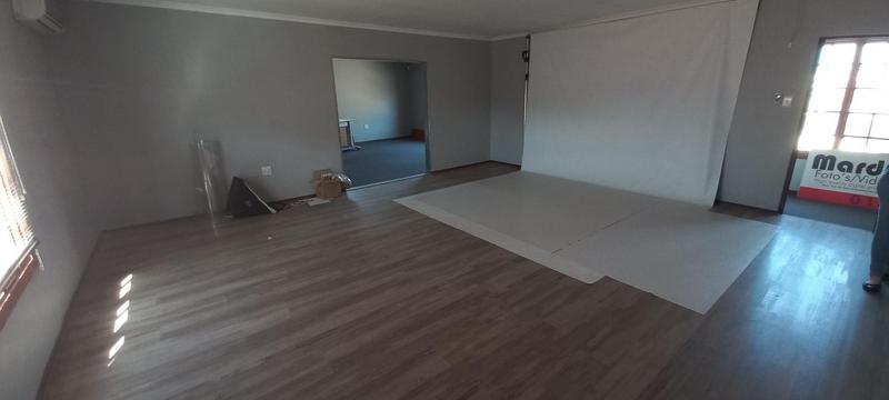 Commercial Property for Sale in Three Rivers Gauteng
