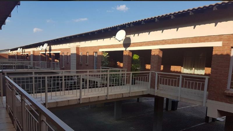 To Let 2 Bedroom Property for Rent in Equestria Gauteng