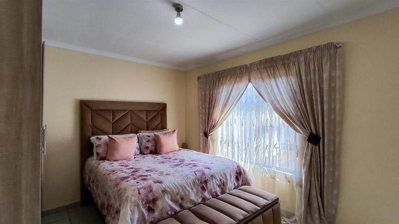 3 Bedroom Property for Sale in Vanderbijlpark CE 4 Gauteng