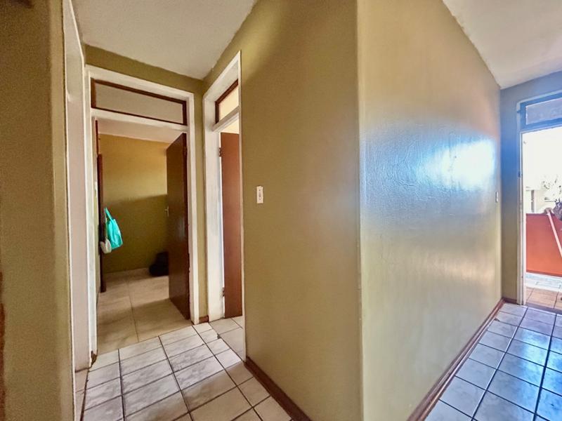 2 Bedroom Property for Sale in Vanderbijlpark CW 3 Gauteng