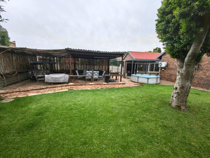 3 Bedroom Property for Sale in Vanderbijlpark SE 3 Gauteng