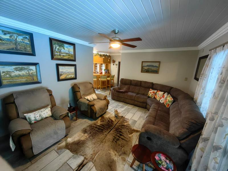 4 Bedroom Property for Sale in Vanderbijlpark SE 6 Gauteng