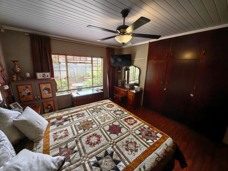 4 Bedroom Property for Sale in Vanderbijlpark SE 6 Gauteng