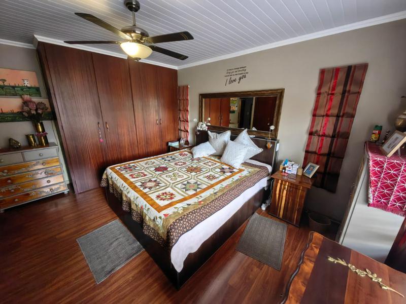 4 Bedroom Property for Sale in Vanderbijlpark SE 6 Gauteng