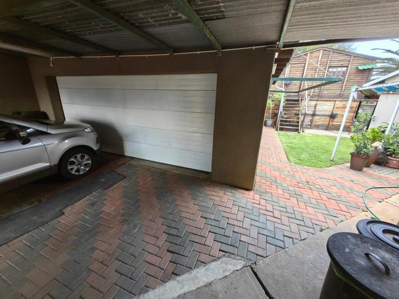 4 Bedroom Property for Sale in Vanderbijlpark SE 6 Gauteng