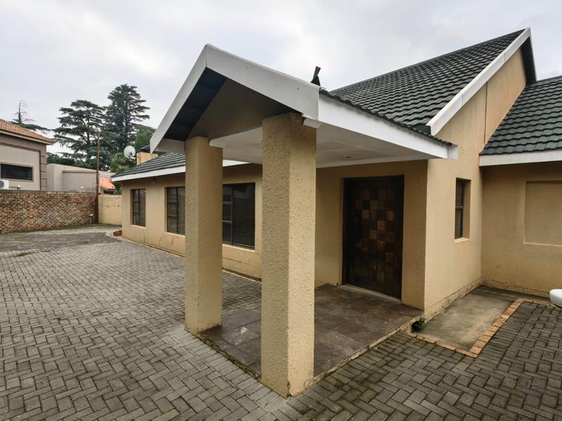 4 Bedroom Property for Sale in Vanderbijlpark SW 5 Gauteng