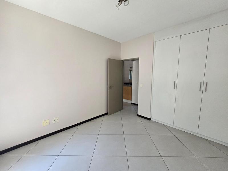 To Let 1 Bedroom Property for Rent in Lonehill Gauteng