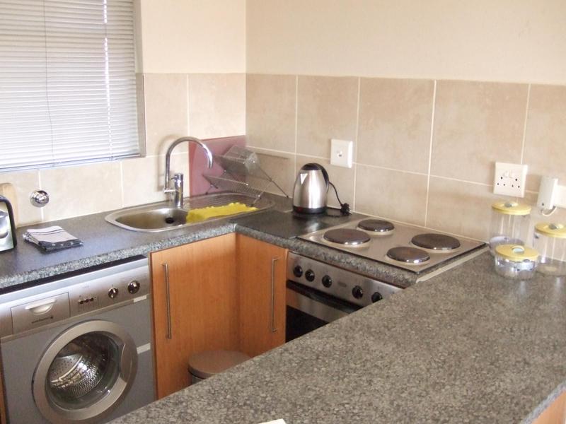 To Let 1 Bedroom Property for Rent in Lonehill Gauteng