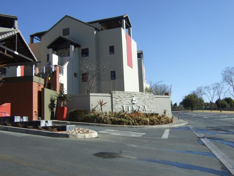 To Let 1 Bedroom Property for Rent in Lonehill Gauteng