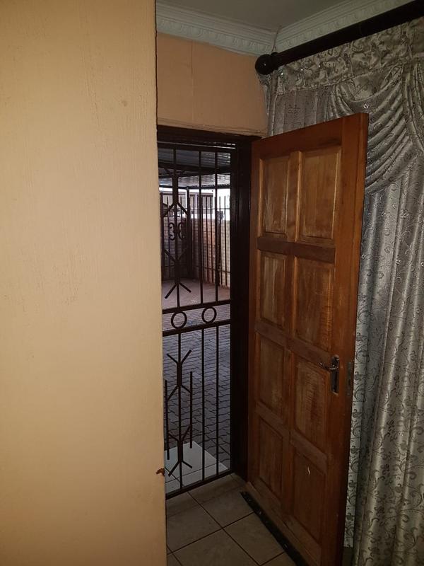 To Let 3 Bedroom Property for Rent in The Orchards Gauteng