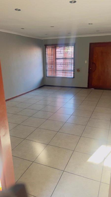 To Let 3 Bedroom Property for Rent in The Orchards Gauteng
